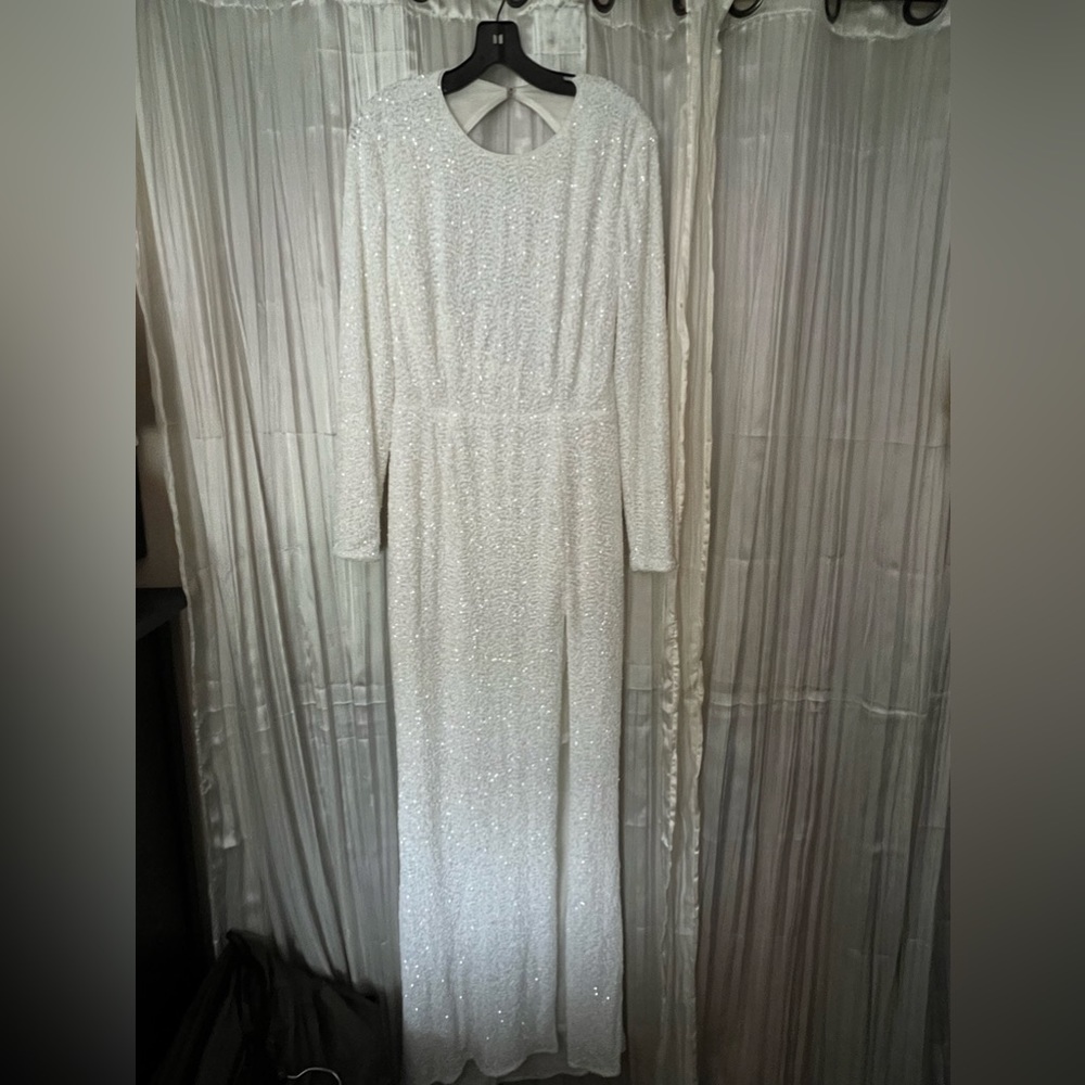 Bronx and Banco Elizabeth Blanco Dress